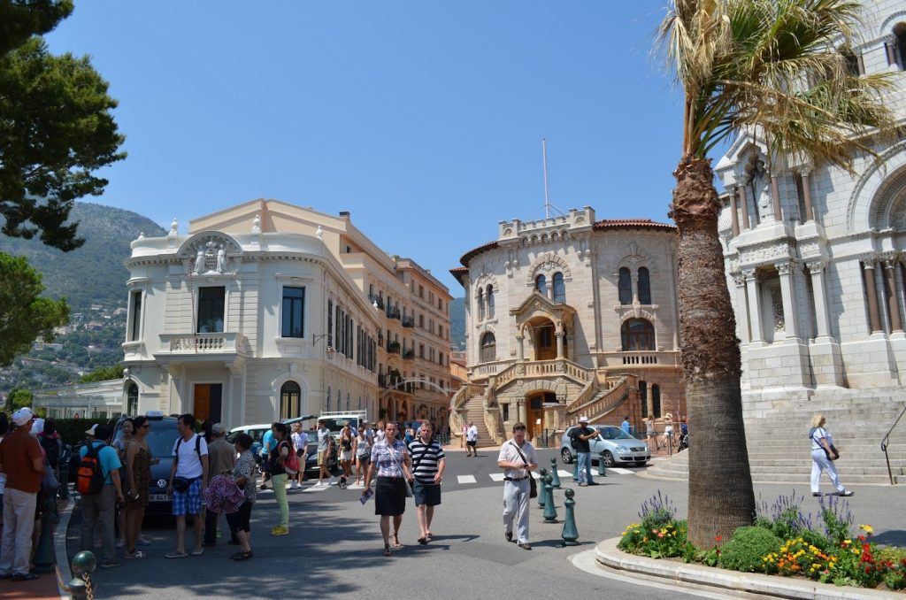 Picture of the Palace of Justice in Monaco, along with a few other beautiful buildings. 