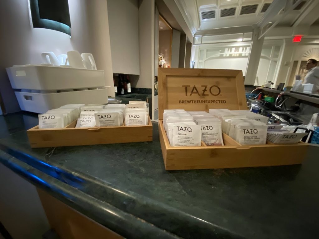 Tea offerings at the Delta Sky Club in Orlando 