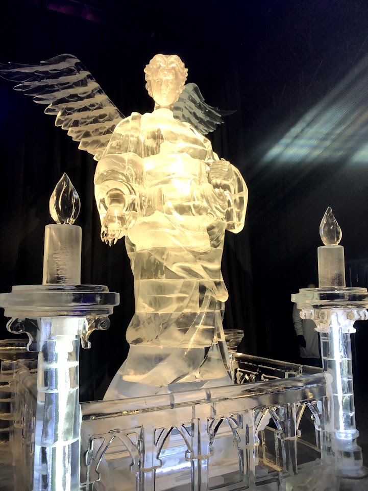 Picture of an ice sculpture of an angel, Ice Sculpture exhibit at the Gaylord Opryland Resort in Nashville