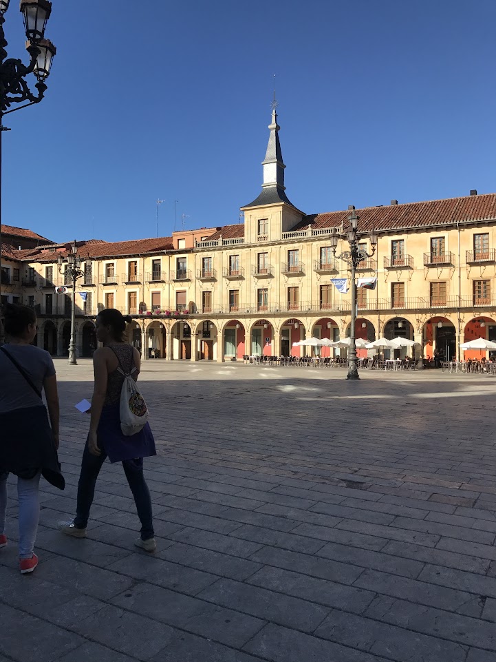 Picture of the Plaza Mayor in the Spanish city of León.