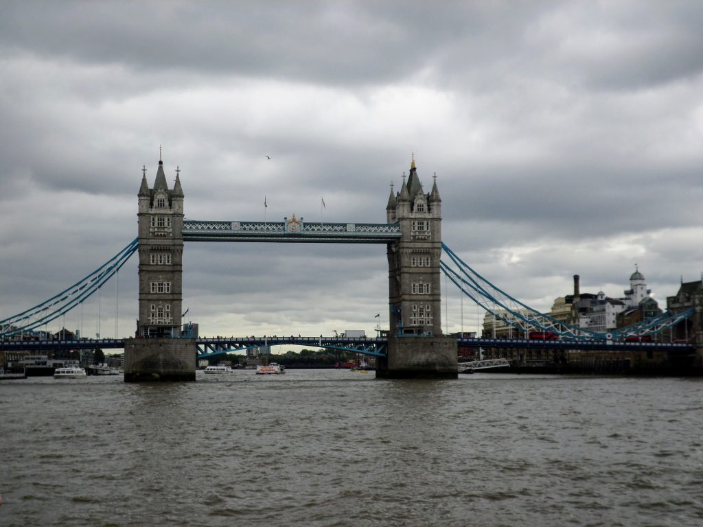 Picture of the Tower Bridge in London.